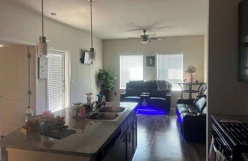 Texas City Apartment | Beachside Bungalow near Galveston w/Pool & Parking