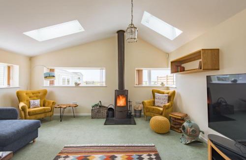 Lydd House | Beachside by Bloom Stays