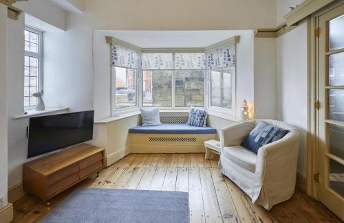 Sandsend House | Beachside Cottage