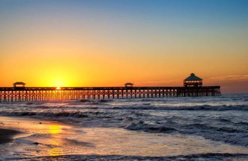 Isle of Palms House | Beachside Cottage