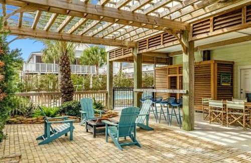 Pirates Beach House | Beachside Dream House, Heated Poolhot Tub