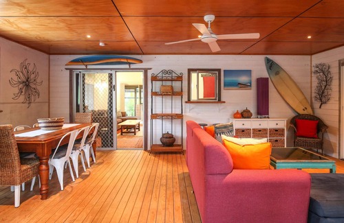 Huskisson House | Beachside Family Home with Private Pool and BBQ