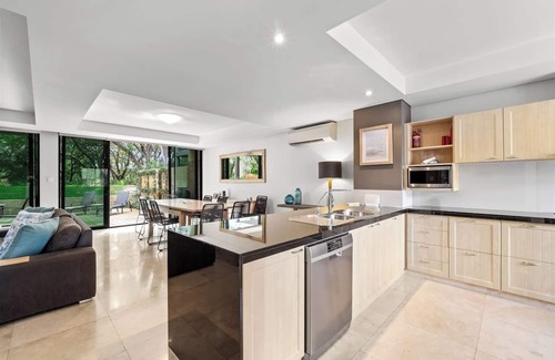 Broadwater House | Beachside Getaway Family Villa at Sebel Resort