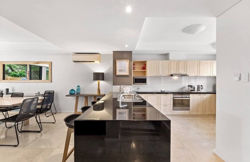 Broadwater House | Beachside Getaway Family Villa at Sebel Resort
