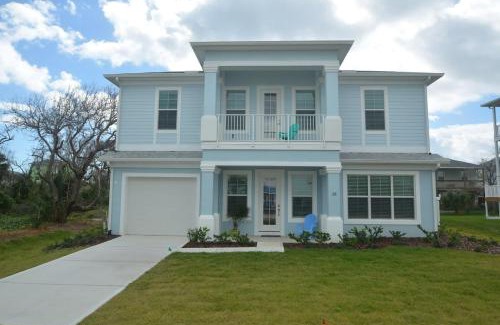 Marineland Acres House | Beachside Home Heated Swim Spa Fenced Yard