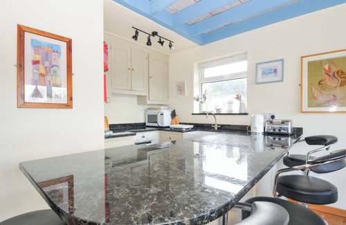 Polzeath Cottage | BEACHSIDE, pet friendly, country holiday cottage in Polzeath