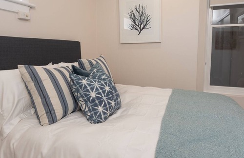 Christies Beach Apartment | Beachside Stylish Coastal Hamptons Apartment
