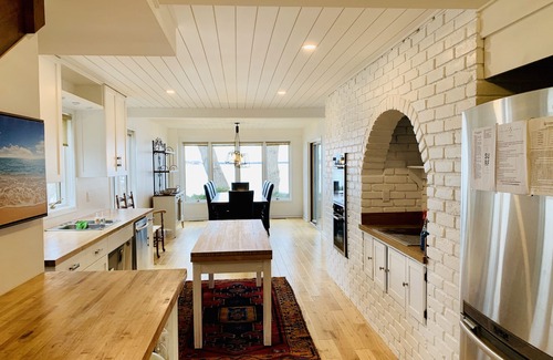 West Lake House | beachside surf cottage