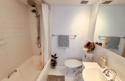 Manly Apartment | Beachside Unit in the Heart of Manly-Ocean Views