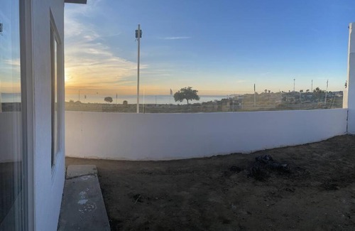 Playas de Rosarito House | BeachView Condo! 5 minute drive to Puerto Nuevo