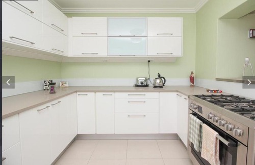 Humewood House | Beachview Penthouse
