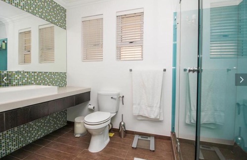Humewood House | Beachview Penthouse
