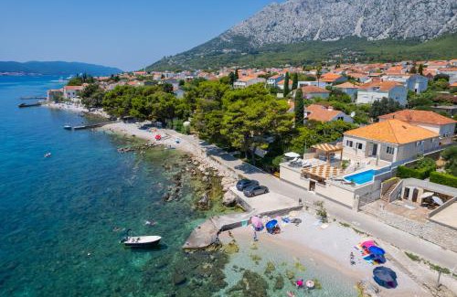 Orebic Villa | Beachvilla AdriaStone with Pool and Jacuzzi
