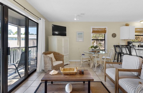 Seagrove Beach Condo | Beachwood Villas