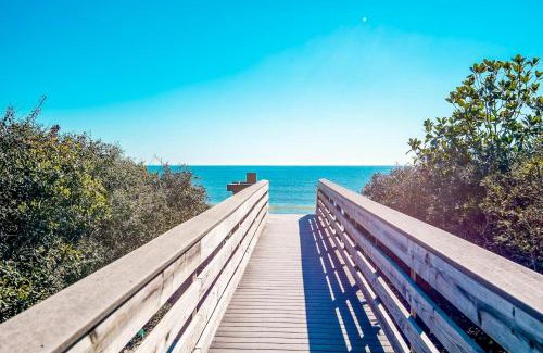 Seagrove Beach Apartment | Beachwood Villas 6D- Beach Time Oasis
