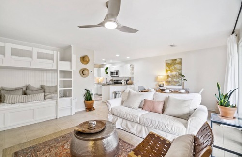 Seagrove Beach Condo | Beachwood Villas by Panhandle Getaways