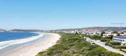 Robberg Beach Apartment | Beachy Head Hideaway 9 - Overlooks Rob 5 Beach