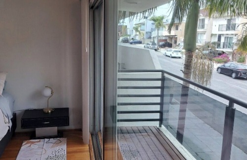 Playa Del Rey Condo | Beachy Private Get-A-Way! Large Deck facing Ocean!