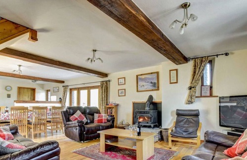Brecon House | Beacons View Farm Cottages