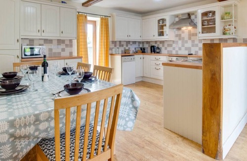 Brecon House | Beacons View Farm Group