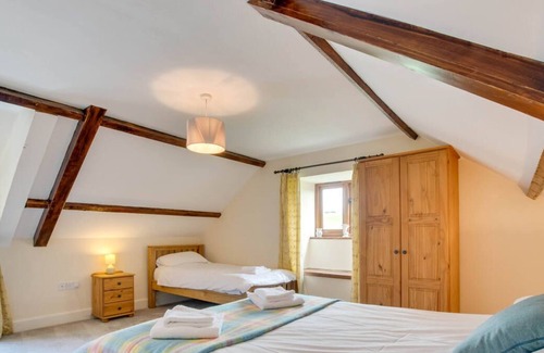 Brecon House | Beacons View Farm Group