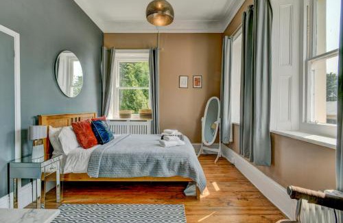 Westleigh House | Beaconside House