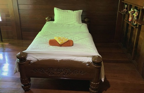 Chiang Mai House | Beagles Green - Lanna Style Wooden Home and Garden