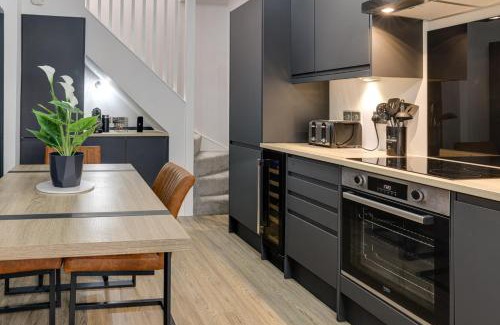 Snainton House | Beam End Snainton - Modern 2-bedroom Stone Cottage