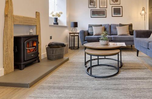 Snainton House | Beam End Snainton - Modern 2-bedroom Stone Cottage
