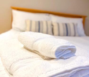 Brecon House | Bear cottage
