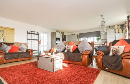 Truro Cottage | BEAR COTTAGE, pet friendly, character holiday cottage in Truro