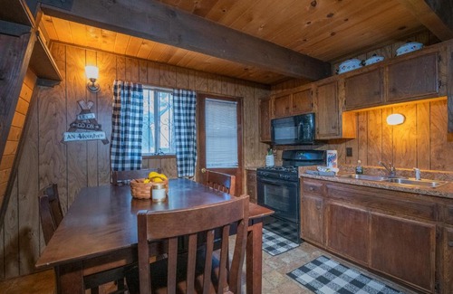 Big Bear City House | Bear Country Cabin