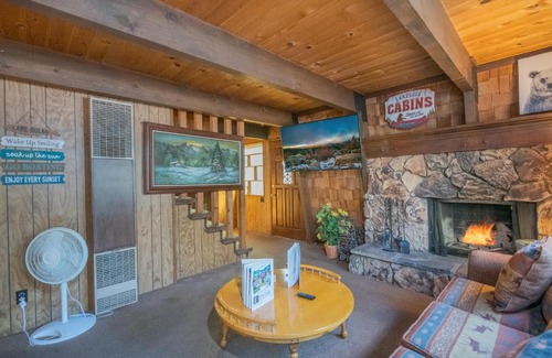Big Bear City House | Bear Country Cabin