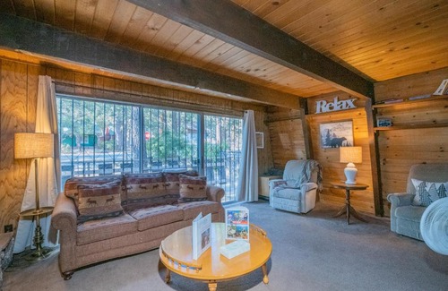 Big Bear City House | Bear Country Cabin