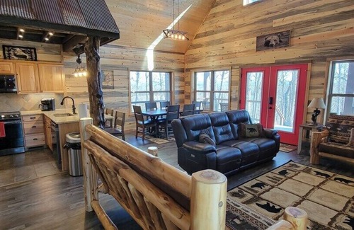 Board Camp Cabin | Bear Creek Cabin