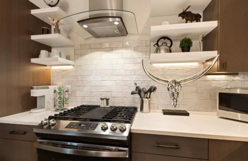 Whitefish House | Bear Den