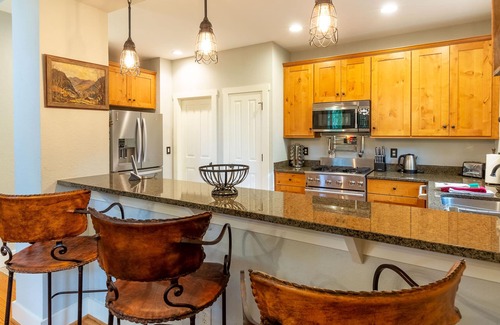 Bear Lake Reserve House | Bear Elegance - Resort Home In Bear Lake, Lake Club Access
