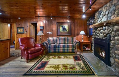 North Wawona Villa | Bear Foot Pines