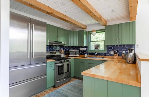 Mount Tremper Ski Chalet | Bear Hollow - 10 mins to Kingston! MONTHLY RATES!