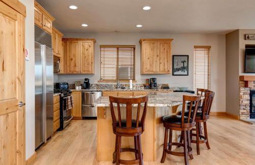 Bear Hollow Village House | Bear Hollow Village 5639 by Moose Management