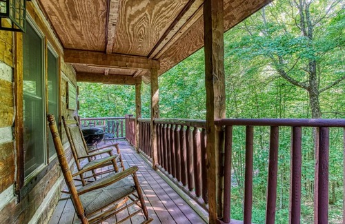 Wears Valley House | Bear Hug Too Cabin