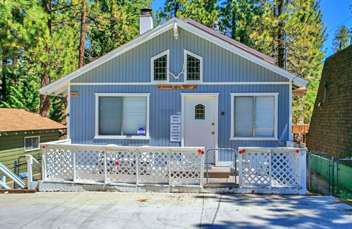 Moonridge Cottage | Bear Mountain Retreat