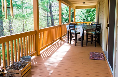 Hiawassee House | Bear Mountain Retreat