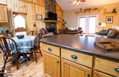 Hiawassee House | Bear Mountain Retreat
