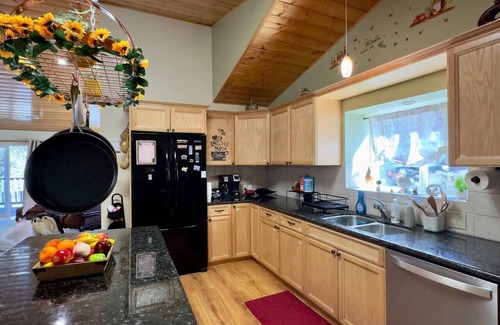 Pine Mountain Club Cabin | Bear Necessities: Retreat at Roaming Bear Lodge
