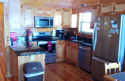 Unaka Ski Chalet | Bear Paw Paw Cabin