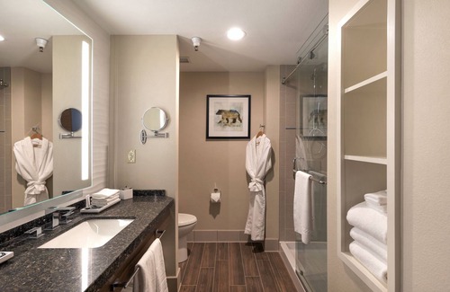Highland Hotel | Bear Springs Hotel