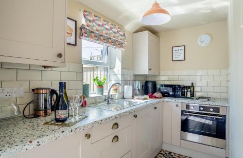 Summercourt House | Bear Star Cottage