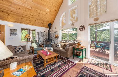 Arnold House | Bearcub Chalet