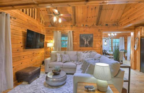 Blue Ridge House | Bearfoot Bend Cabin in Blue Ridge